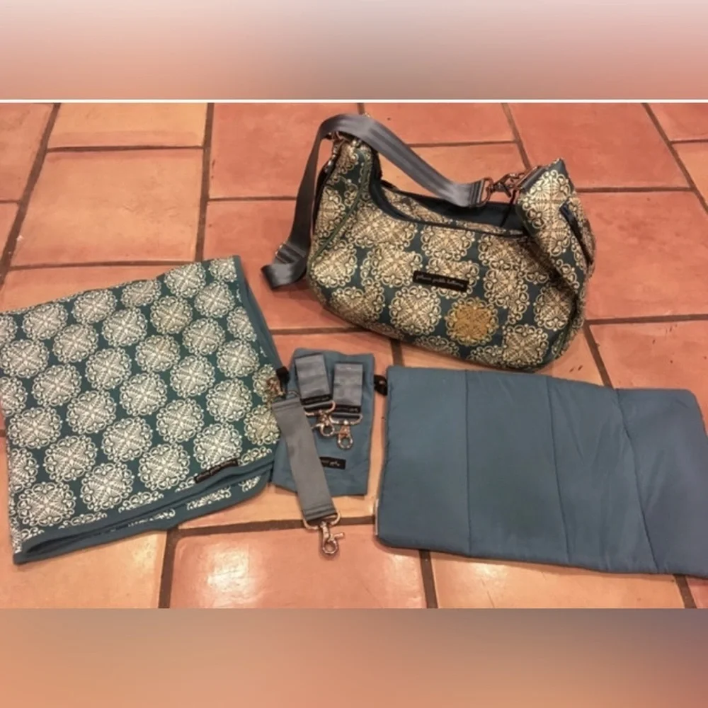 Petunia Pickle Bottom **Bundle** Diaper Bag and Accessories